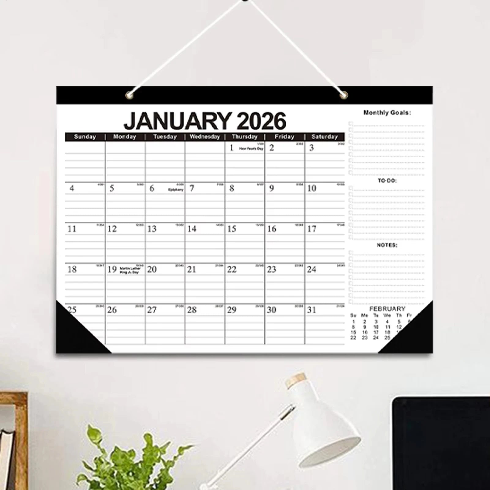 Kalender opgehangen met touwtje