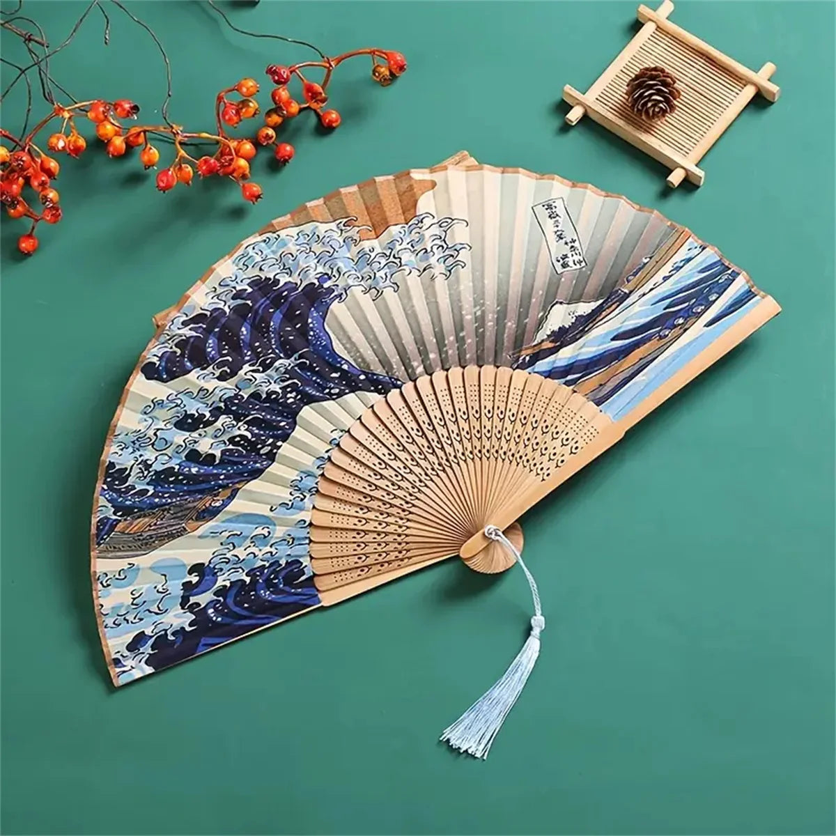 Japanse Vouwwaaier – Handgemaakt – Kanagawa Wave – Bamboe & Zijde – Vintage Handwaaier